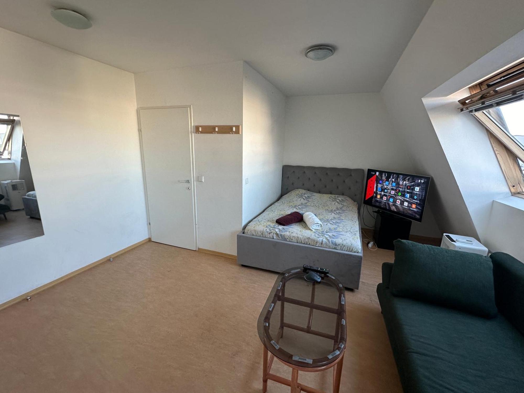 Cozy Bright Penthouse Close To U1 And U6 Metros Vienne Extérieur photo